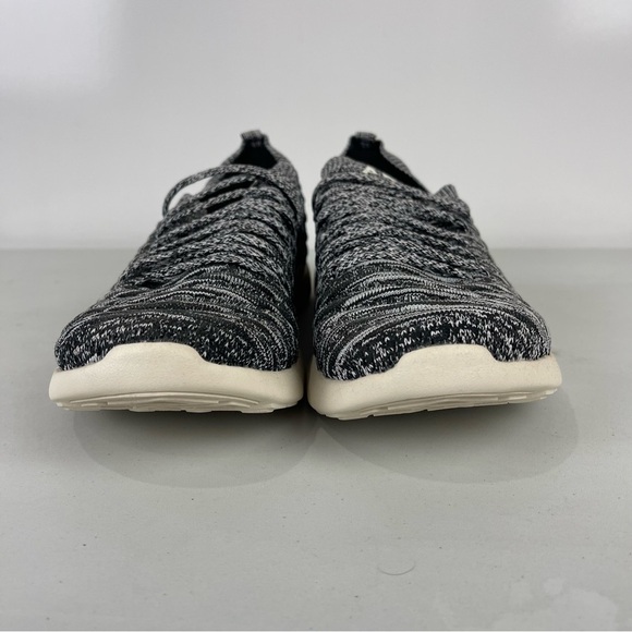 APL Techloom Wave Slip-On Running Shoes Women’s 9.5 Black Cushioned Lightweight - Picture 8 of 10